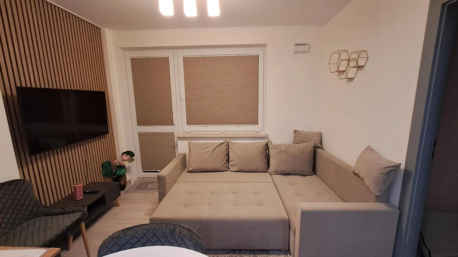Aparthotel Warsaw Smart Apartment With Parking